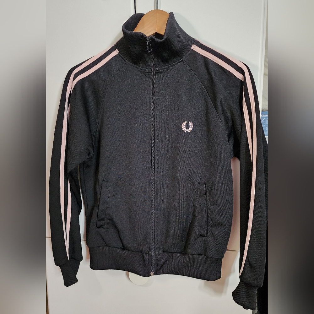 Fred Perry Track Jacket Women, US 6 Black + pale pink